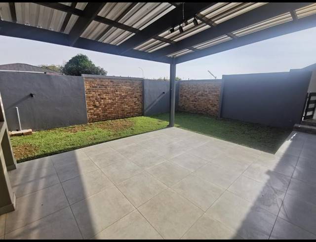 3 BEDROOM TOWNHOUSE FOR SALE IN KOOKRUS